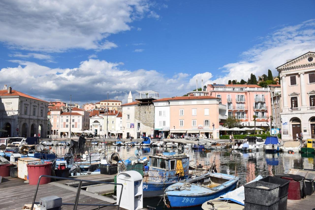 Apartments Rosso Piran. Buitenkant foto